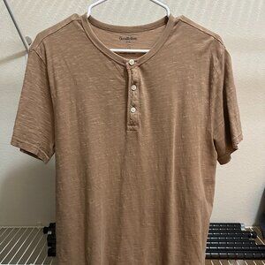 GoodfFellow short sleeve henley shirt